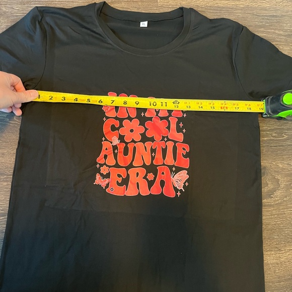 In My Cool Auntie Era Tshirt - Picture 4 of 5